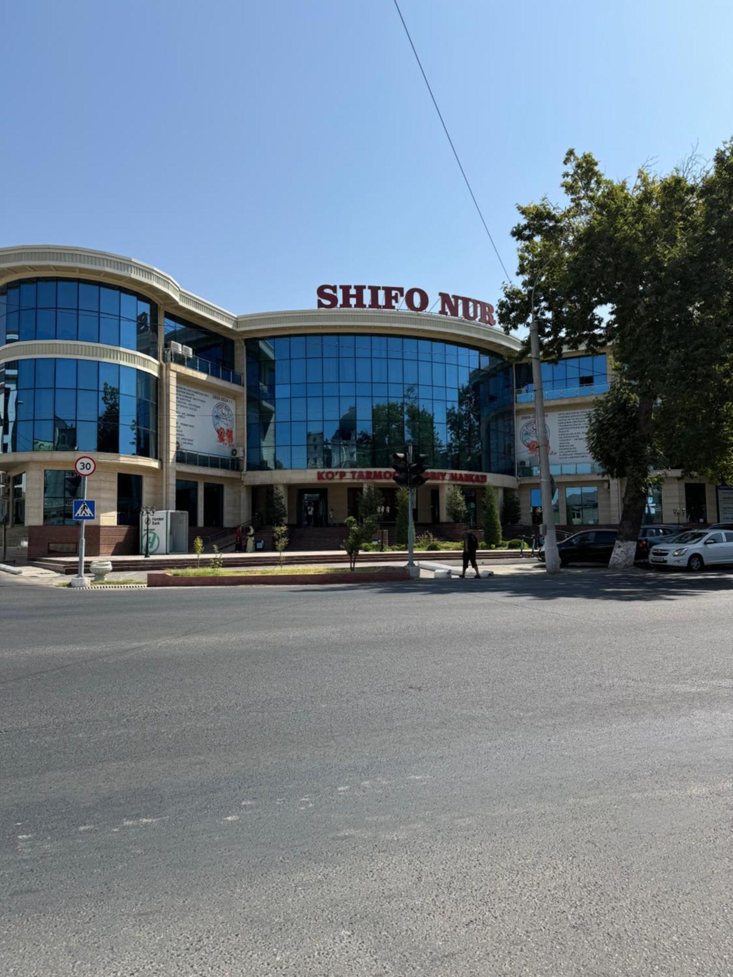 Yunusabad 7 Американский Посольство Tasjkent Exteriör bild